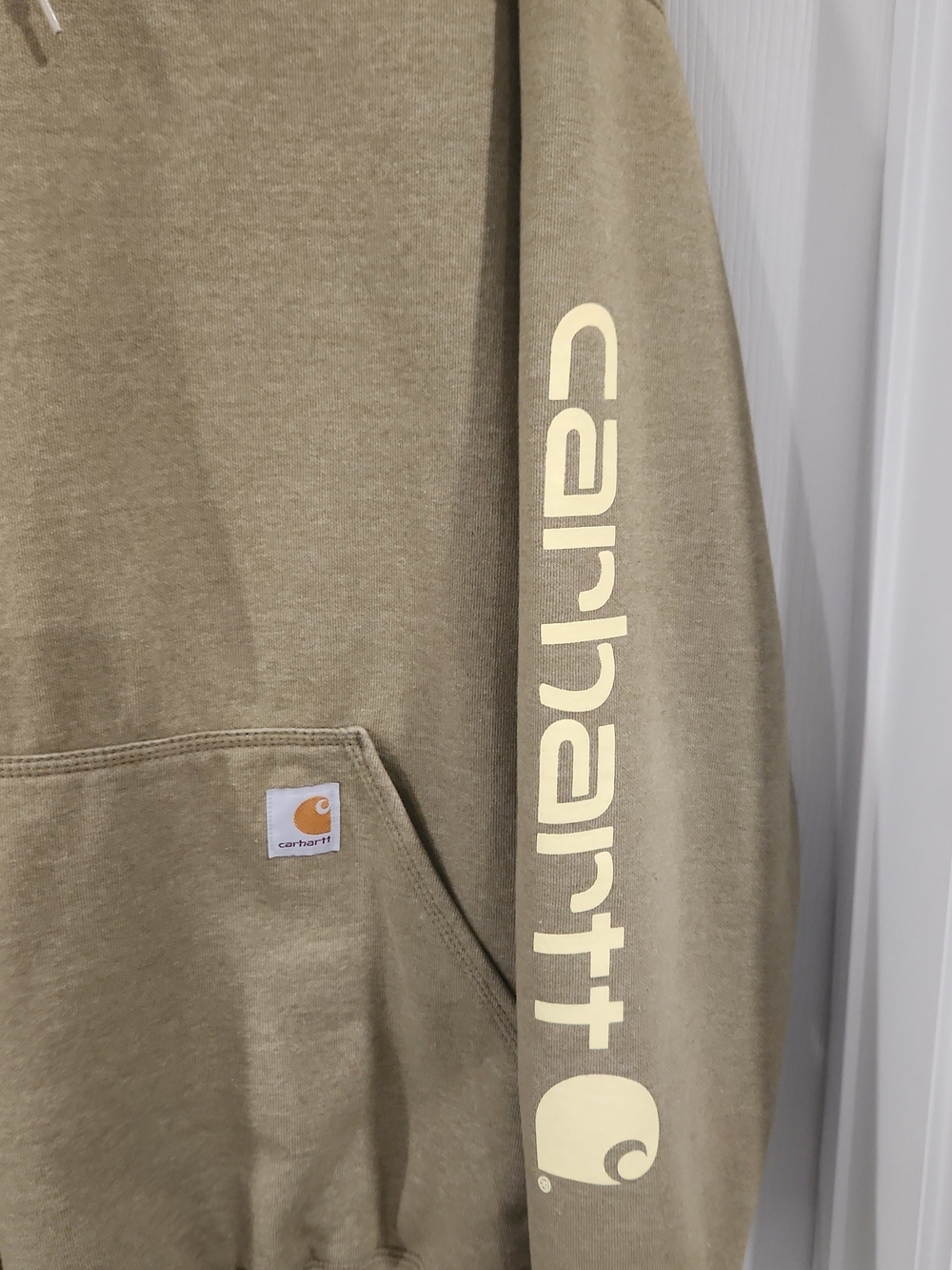 Carhartt Hoodie Sweatshirt Mens Medium Green Loose Fit Yellow Logo On Sleeve - Picture 2 of 5